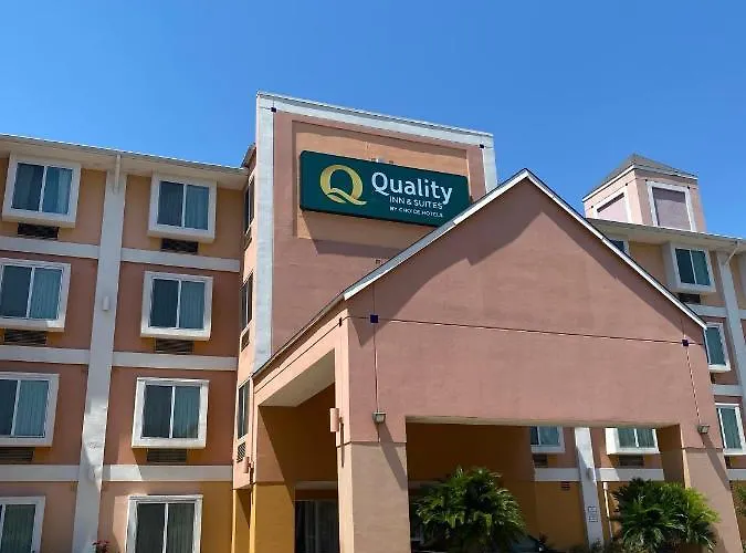 Quality Inn & Suites West Chase